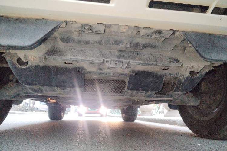 Used Toyota Prado 2018 3.5L Automatic TX-L with Rear-Mounted Spare Tire Chassis Front
