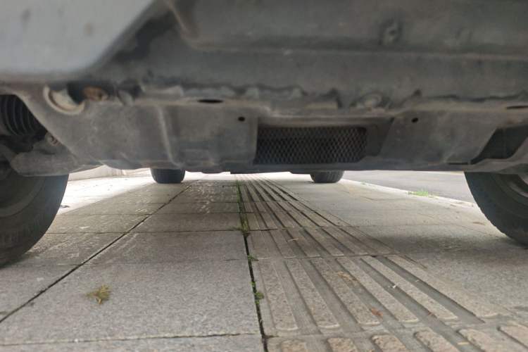 Used Toyota Prado 2018 3.5L Automatic TX-L with Rear-Mounted Spare Tire Chassis Front