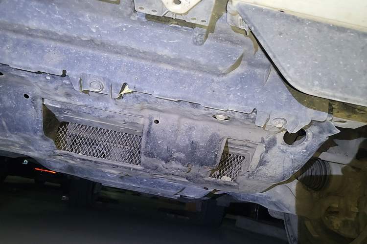 Used Toyota Prado 2018 3.5L Automatic TX-L NAVI with Rear-Mounted Spare Tire Chassis Front