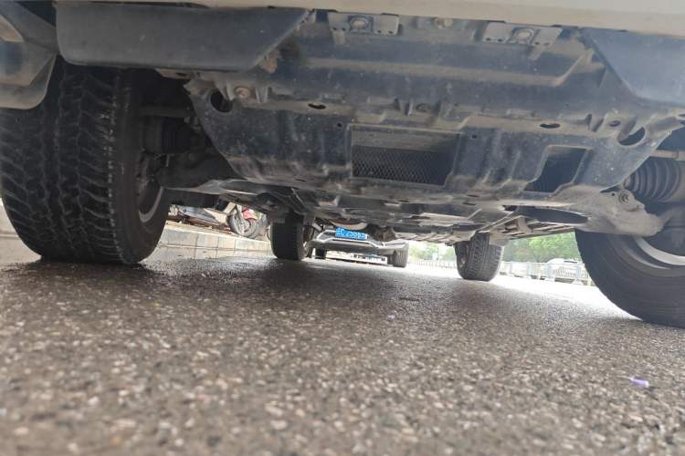 Used Toyota Prado 2018 3.5L Automatic TX-L with Rear-Mounted Spare Tire Chassis Front
