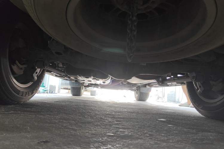 Used Toyota Prado 2018 3.5L Automatic TX-L with Rear-Mounted Spare Tire Chassis Rear