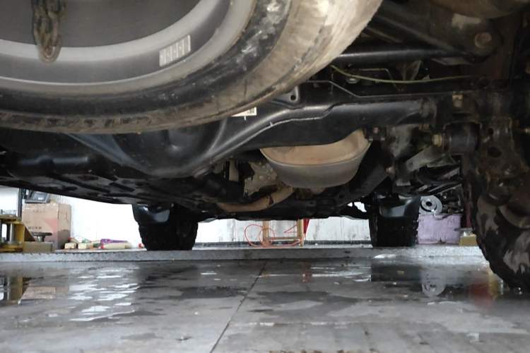 Used Toyota Prado 2018 3.5L Automatic TX-L with Rear-Mounted Spare Tire Chassis Rear