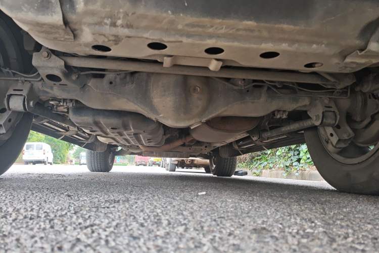 Used Toyota Prado 2018 4.0L VX External Mount Genuine Leather Single Differential Middle East Specification Chassis Rear