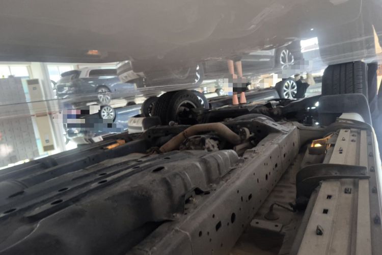 Used Toyota Prado 2018 3.5L Automatic TX-L with Rear-Mounted Spare Tire Chassis Rear Left