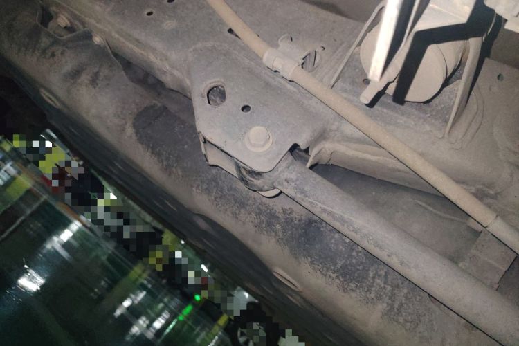 Used Toyota Prado 2018 3.5L Automatic TX-L with Rear-Mounted Spare Tire Chassis Rear Left