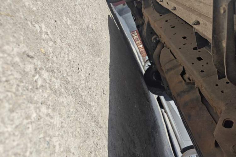 Used Toyota Prado 2018 3.5L Automatic TX-L with Rear-Mounted Spare Tire Chassis Rear Left