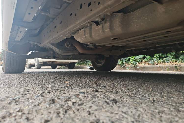 Used Toyota Prado 2018 4.0L VX External Mount Genuine Leather Single Differential Middle East Specification Chassis Rear Left