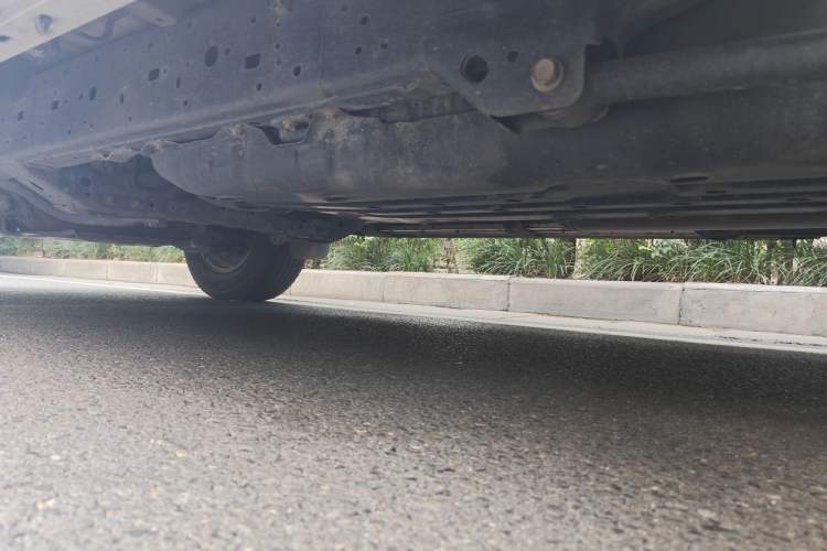 Used Toyota Prado 2018 2.7L TXL Nine-Cylinder External Fuel Tank Large Fuel Capacity – Middle East Chassis Rear Left