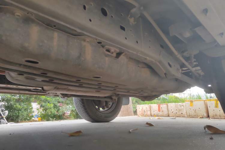 Used Toyota Prado 2018 3.5L Automatic TX-L with Rear-Mounted Spare Tire Chassis Rear Left