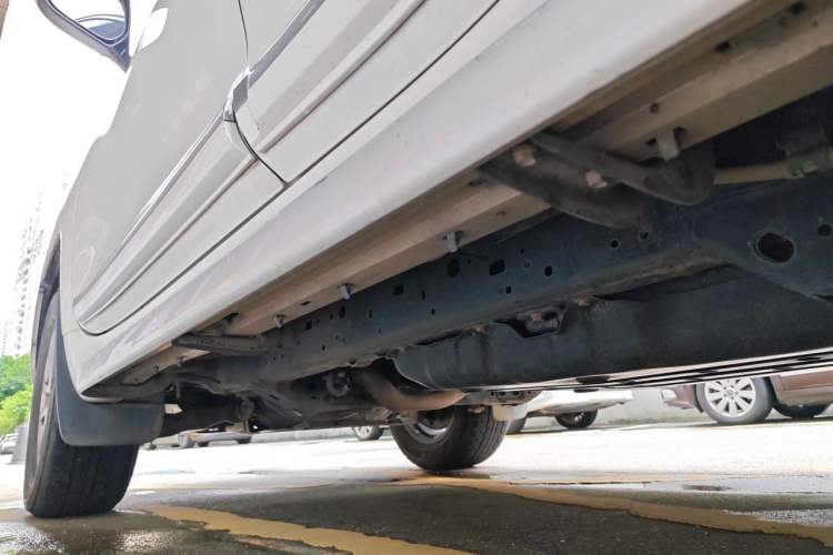 Used Toyota Prado 2018 3.5L Automatic TX-L with Rear-Mounted Spare Tire Chassis Rear Left