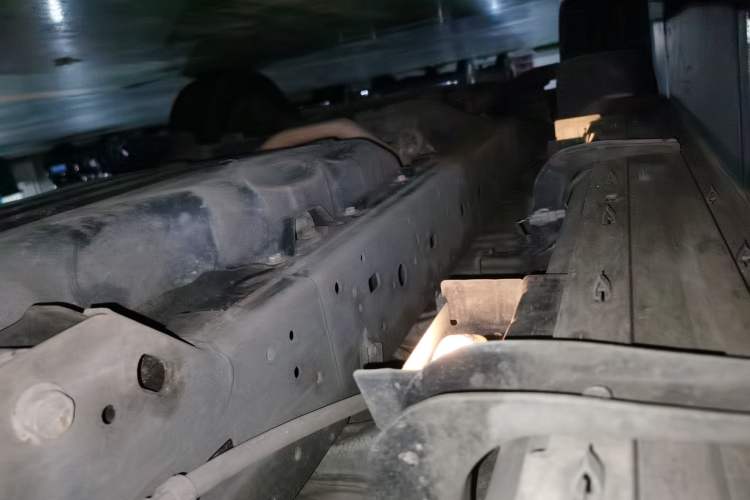Used Toyota Prado 2018 3.5L Automatic TX-L with Rear-Mounted Spare Tire Chassis Rear Left