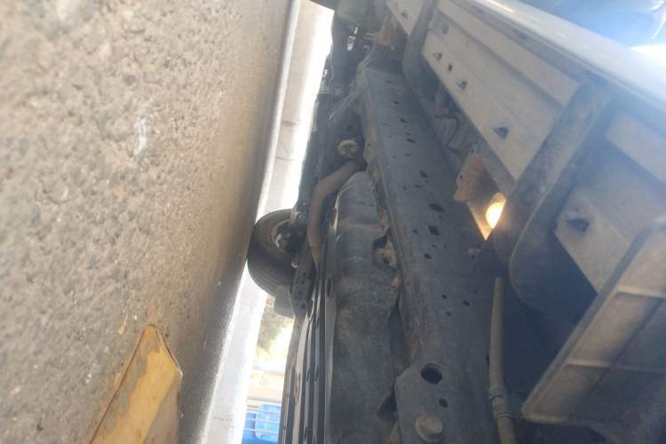 Used Toyota Prado 2018 3.5L Automatic TX-L NAVI with Rear-Mounted Spare Tire Chassis Rear Left