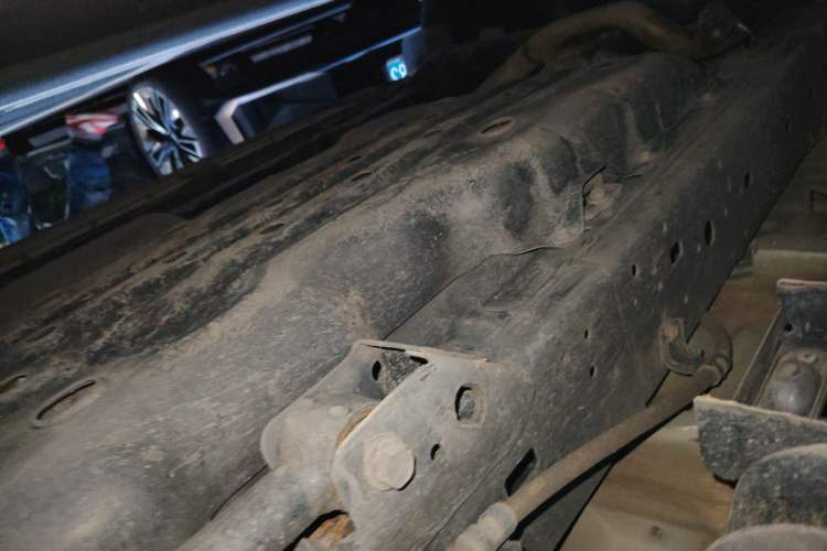 Used Toyota Prado 2018 3.5L Automatic TX-L with Rear-Mounted Spare Tire Chassis Rear Left