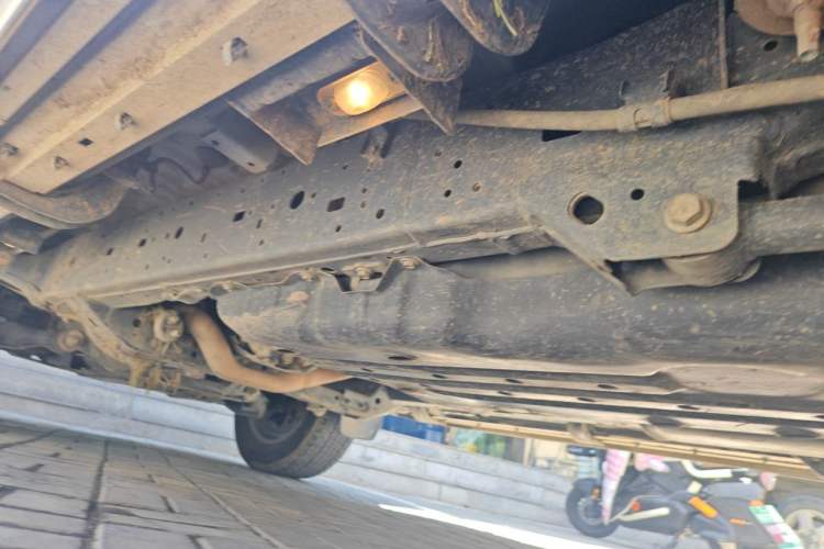 Used Toyota Prado 2018 3.5L Automatic TX-L with Rear-Mounted Spare Tire Chassis Rear Left