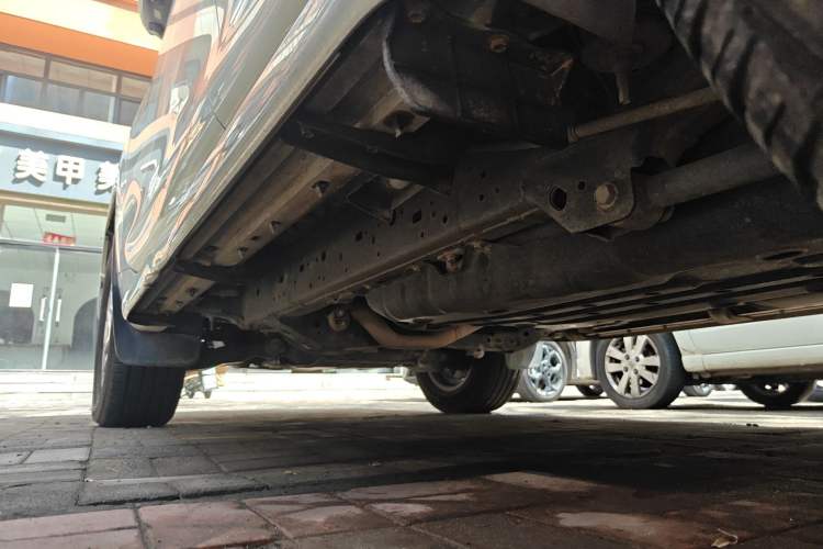 Used Toyota Prado 2018 3.5L Automatic TX-L with Rear-Mounted Spare Tire Chassis Rear Left