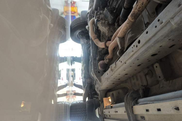 Used Toyota Prado 2018 3.5L Automatic TX-L with Rear-Mounted Spare Tire Chassis Rear Right