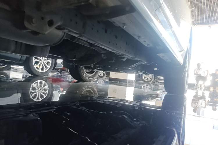Used Toyota Prado 2018 3.5L Automatic TX-L NAVI with Rear-Mounted Spare Tire Chassis Rear Right