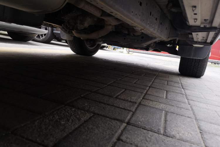 Used Toyota Prado 2018 3.5L Automatic TX-L with Rear-Mounted Spare Tire Chassis Rear Right