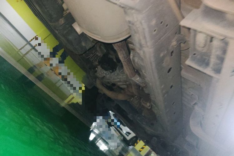 Used Toyota Prado 2018 3.5L Automatic TX-L with Rear-Mounted Spare Tire Chassis Rear Right