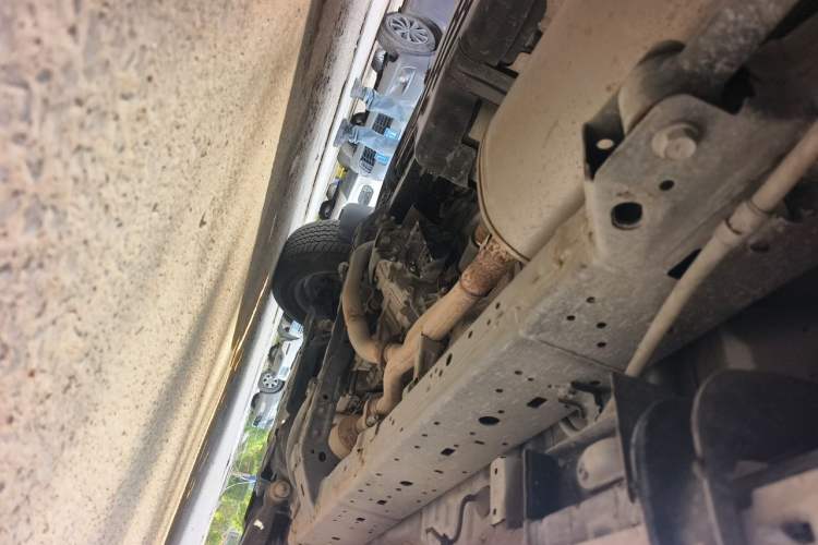 Used Toyota Prado 2018 3.5L Automatic TX-L with Rear-Mounted Spare Tire Chassis Rear Right
