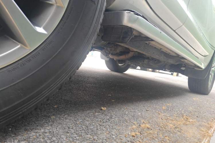 Used Toyota Prado 2018 3.5L Automatic TX-L with Rear-Mounted Spare Tire Chassis Rear Right