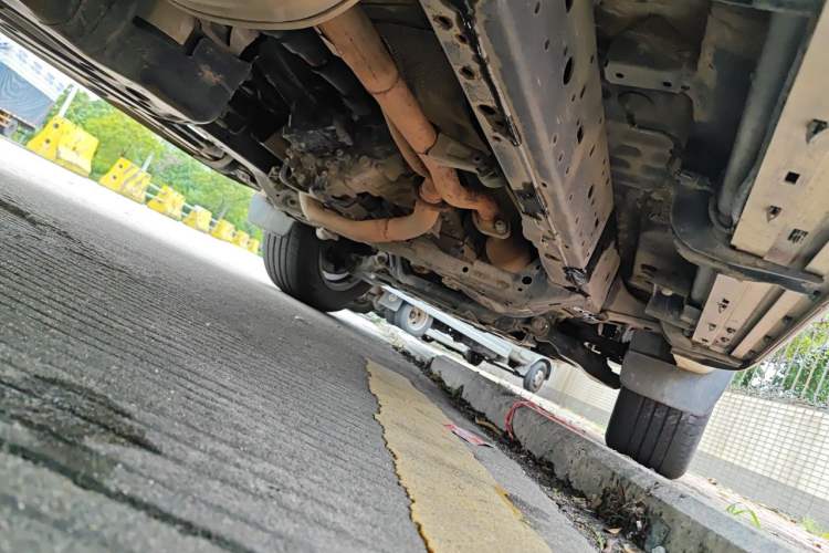 Used Toyota Prado 2018 3.5L Automatic TX-L with Rear-Mounted Spare Tire Chassis Rear Right