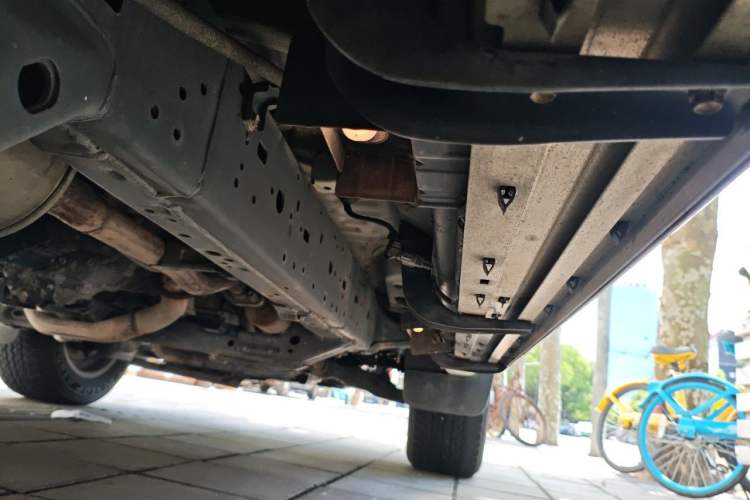 Used Toyota Prado 2018 3.5L Automatic TX-L with Rear-Mounted Spare Tire Chassis Rear Right