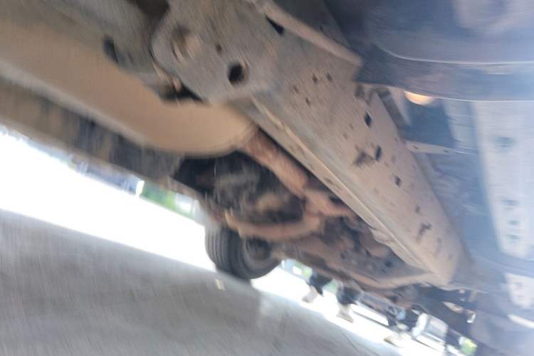 Used Toyota Prado 2018 3.5L Automatic TX-L with Rear-Mounted Spare Tire Chassis Rear Right