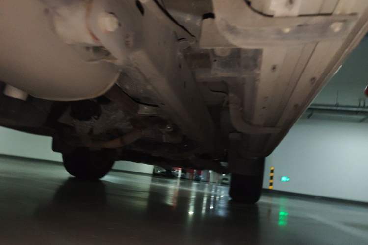 Used Toyota Prado 2018 3.5L Automatic TX-L with Rear-Mounted Spare Tire Chassis Rear Right