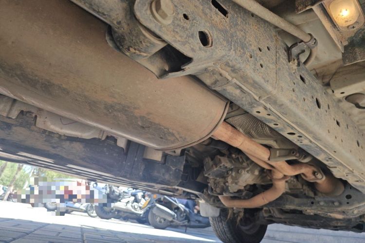 Used Toyota Prado 2018 3.5L Automatic TX-L with Rear-Mounted Spare Tire Chassis Rear Right