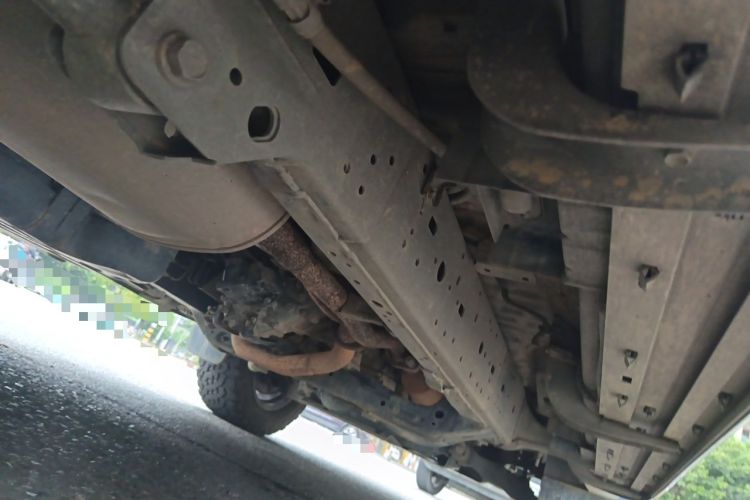 Used Toyota Prado 2018 3.5L Automatic TX-L with Rear-Mounted Spare Tire Chassis Rear Right