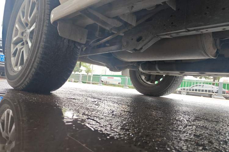 Used Toyota Prado 2018 3.5L Automatic TX-L with Rear-Mounted Spare Tire Chassis Rear Right