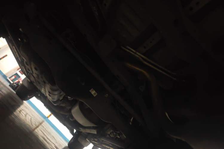 Used Toyota Prado 2018 3.5L Automatic TX-L with Rear-Mounted Spare Tire Chassis Rear