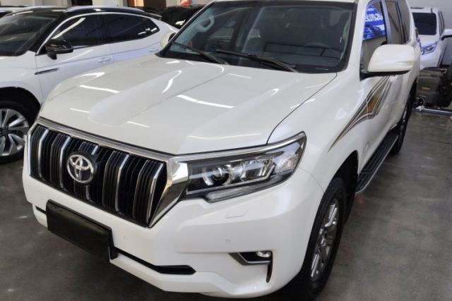 Toyota Prado 2018 3.5L Automatic TX-L with Rear-Mounted Spare Tire مستعملة