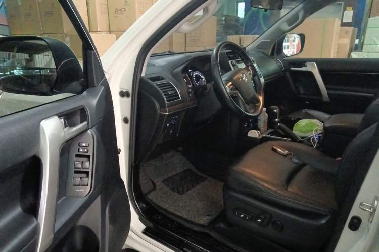 Used Toyota Prado 2018 3.5L Automatic TX-L Driver Seat