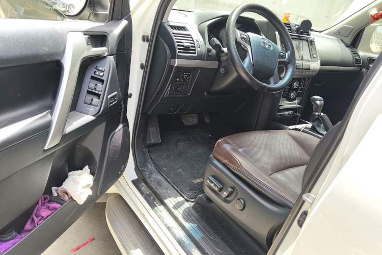 Used Toyota Prado 2018 3.5L Automatic VX NAVI Driver Seat