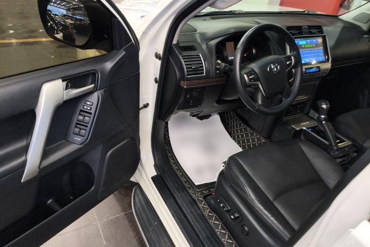 Used Toyota Prado 2018 3.5L Automatic TX-L with Rear-Mounted Spare Tire Driver Seat
