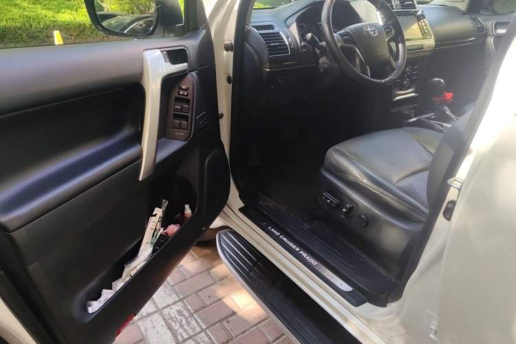 Used Toyota Prado 2018 3.5L Automatic VX NAVI with Rear-Mounted Spare Tire Driver Seat