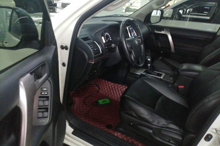 Used Toyota Prado 2018 3.5L Automatic TX Driver Seat