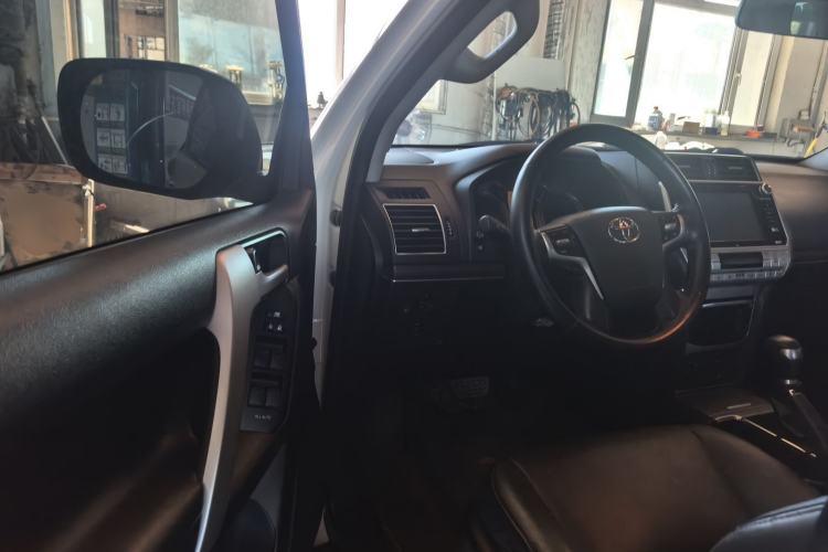 Used Toyota Prado 2018 3.5L Automatic TX-L NAVI with Rear-Mounted Spare Tire Driver Seat