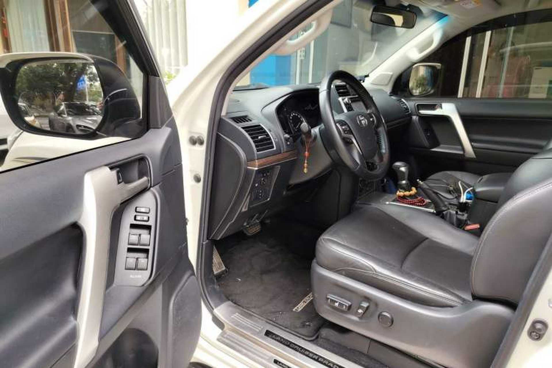 Used Toyota Prado 2018 3.5L Automatic TX-L with Rear-Mounted Spare Tire Driver Seat