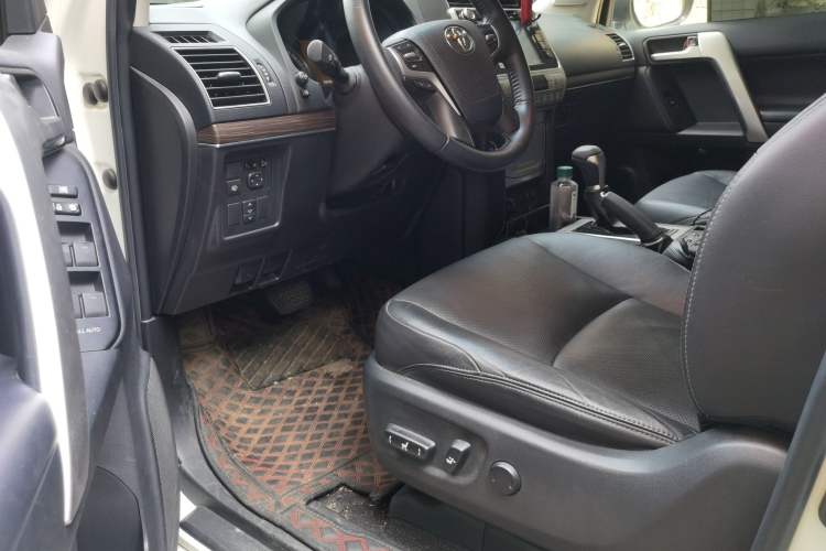 Used Toyota Prado 2018 3.5L Automatic TX-L with Rear-Mounted Spare Tire Driver Seat