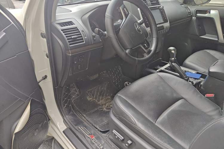 Used Toyota Prado 2018 3.5L Automatic TX-L with Rear-Mounted Spare Tire Driver Seat