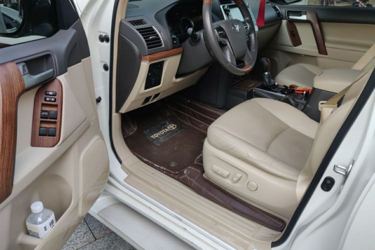 Used Toyota Prado 2018 3.5L Automatic TX-L Driver Seat