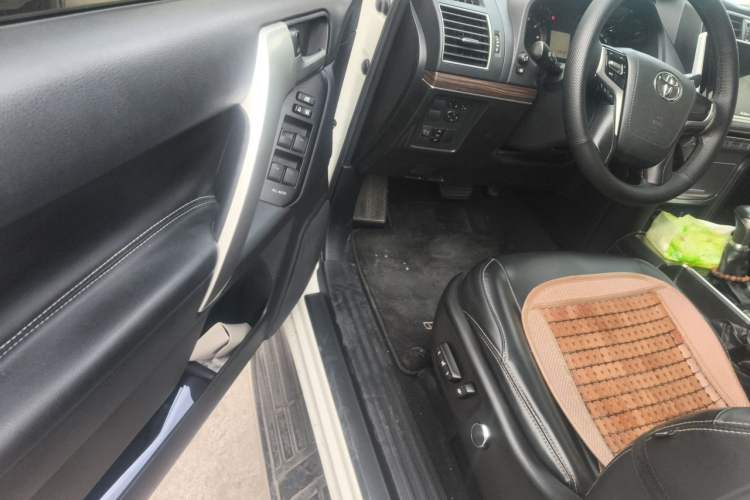 Used Toyota Prado 2018 3.5L Automatic TX Driver Seat