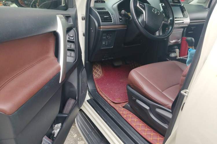Used Toyota Prado 2018 3.5L Automatic TX Driver Seat