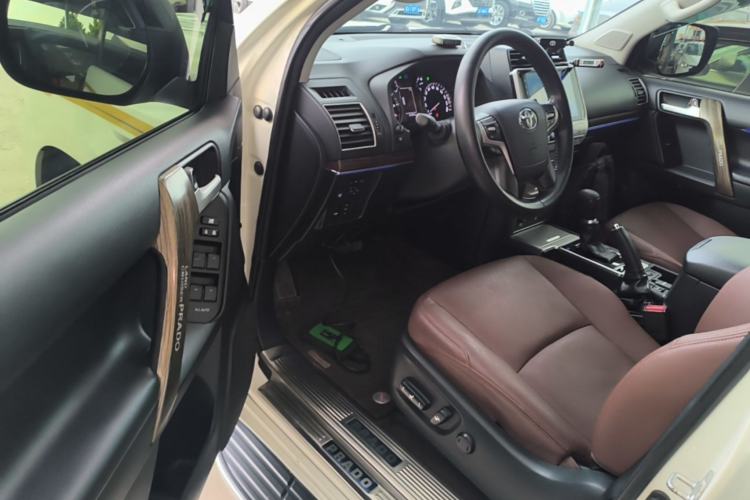 Used Toyota Prado 2018 3.5L Automatic TX-L Driver Seat