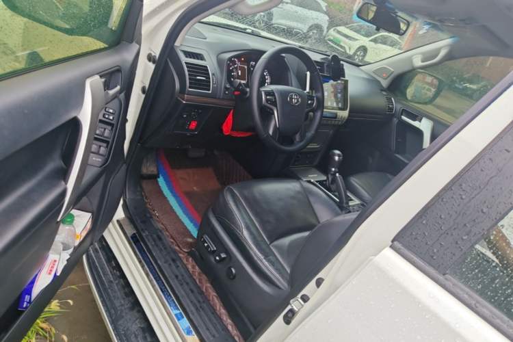 Used Toyota Prado 2018 3.5L Automatic TX-L with Rear-Mounted Spare Tire Driver Seat