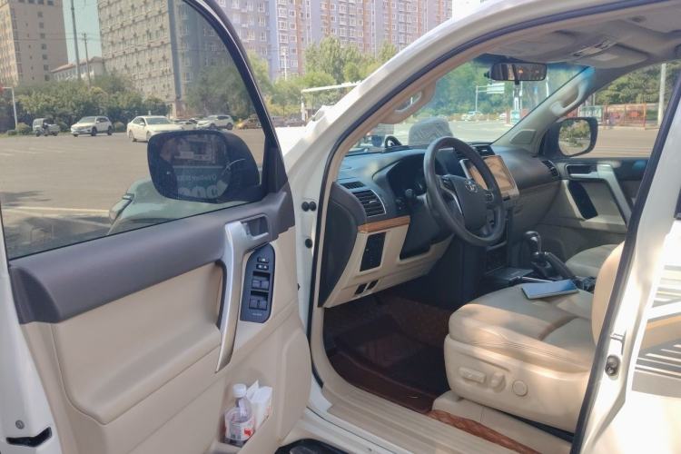 Used Toyota Prado 2018 3.5L Automatic TX-L Driver Seat