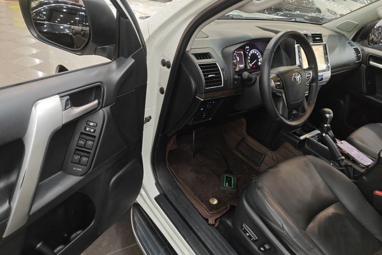 Used Toyota Prado 2018 3.5L Automatic TX-L Driver Seat